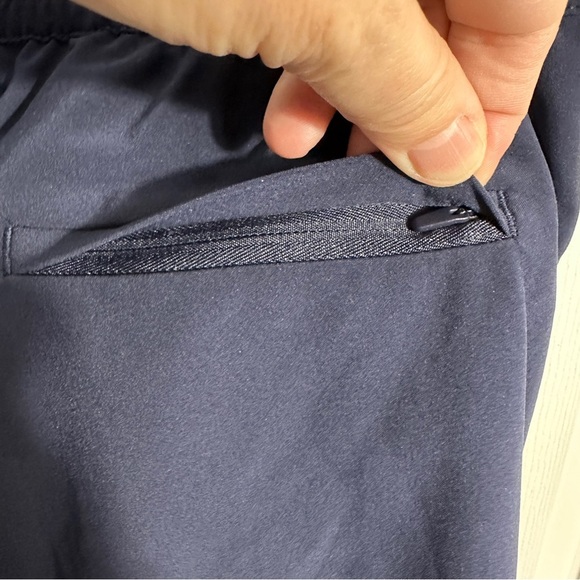 BR Standard (Banana Republic) crop/ankle pants, pull on, activewear, travel - Picture 2 of 8